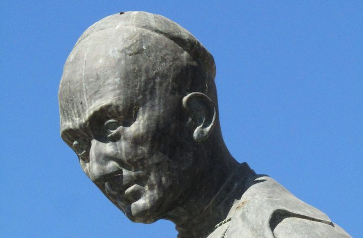 “Passeios na História de Tavira”: Estatuária pública