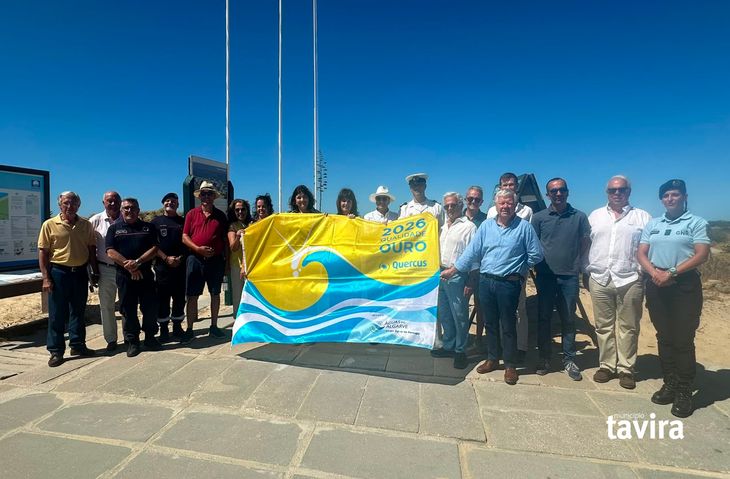 Praias de Tavira renovam galardões
