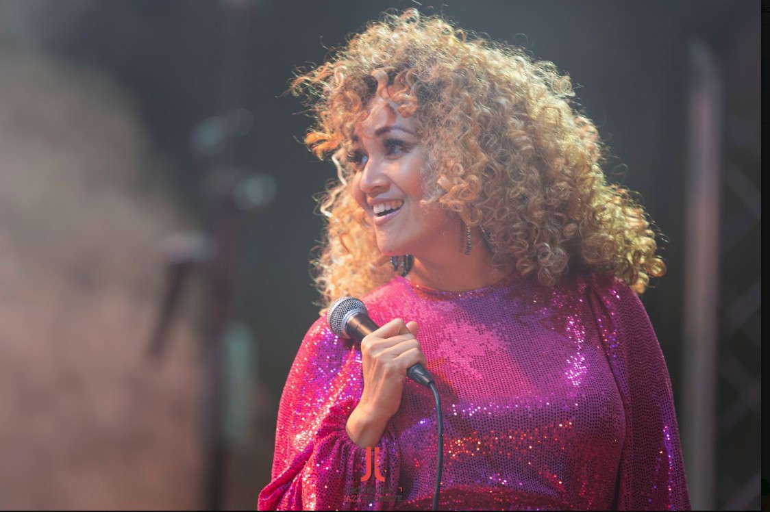 Florelie Escano & Orquestra de Jazz do Algarve: Soul Powerhouse!