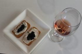 Prova de vinhos e visita guiada à exposição “Dieta Mediterrânica...