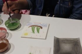 Oficina de azulejaria no &acirc;mbito da exposi&ccedil;&atilde;o &ldquo;O Azulejo em Portug...